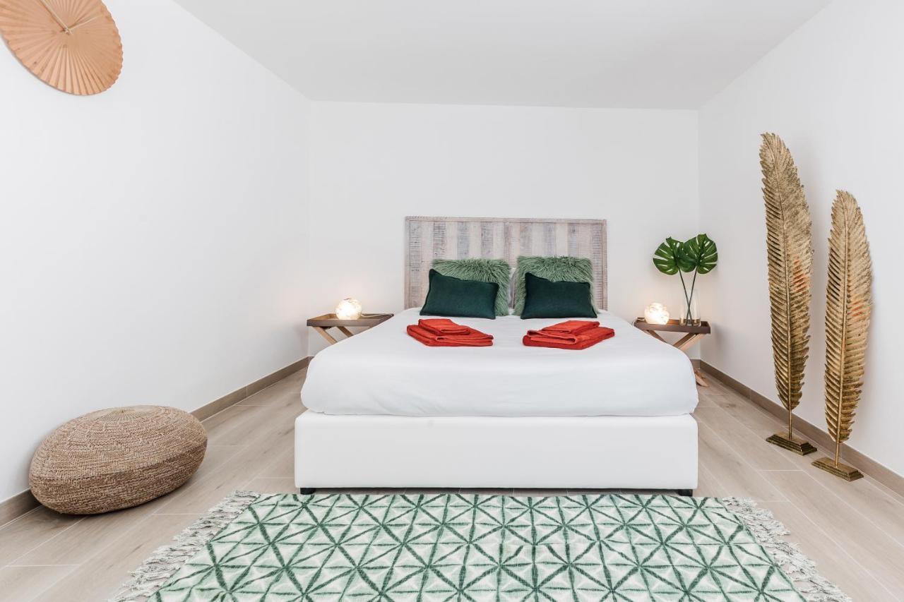 Beach Villa With Ocean View 로리냐 외부 사진