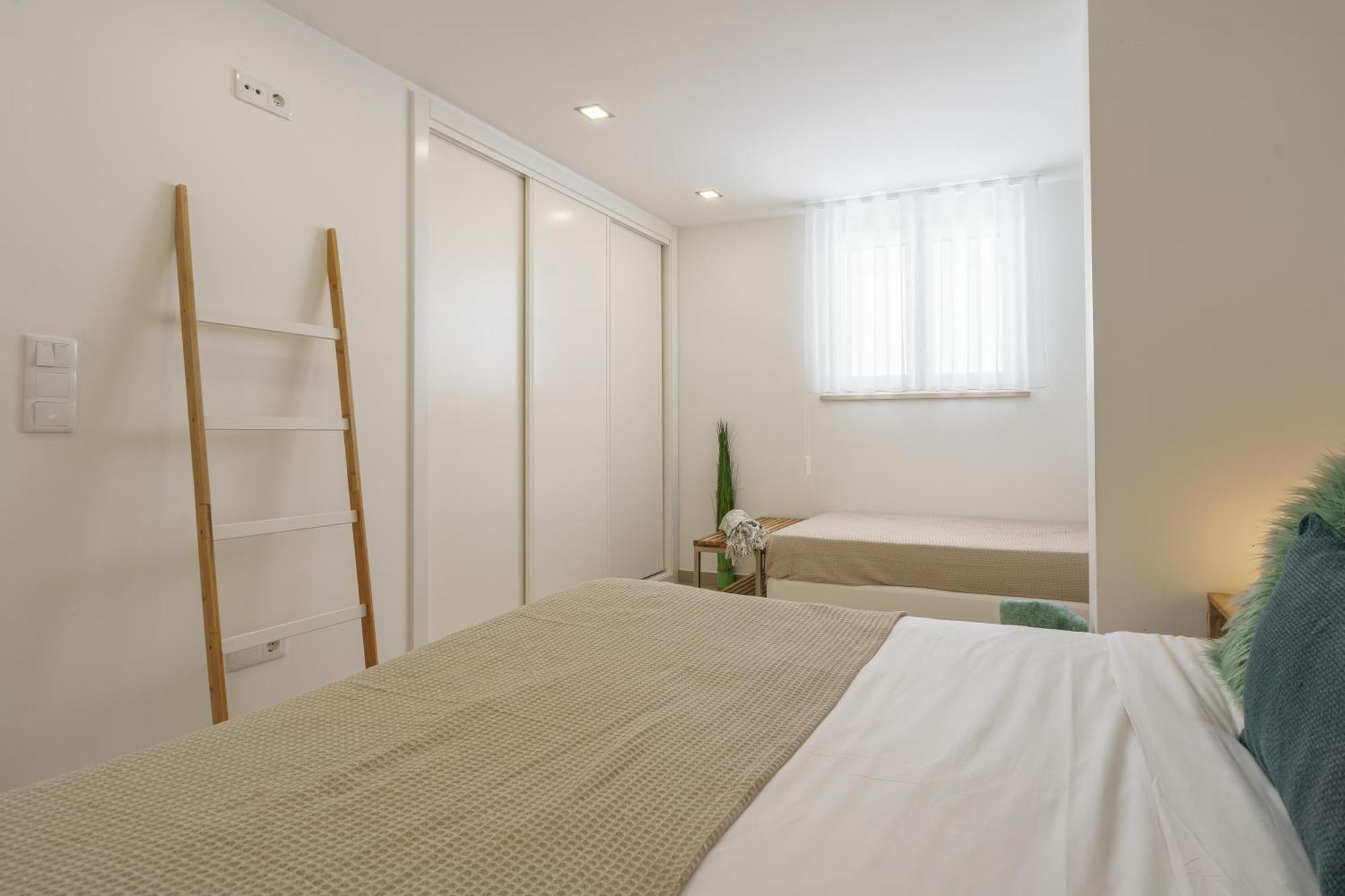 Beach Villa With Ocean View 로리냐 외부 사진